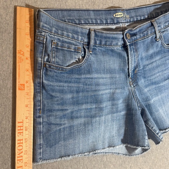 Old Navy Womens Size 14 Medium Wash Cutoff Denim Jean Shorts - Picture 7 of 7